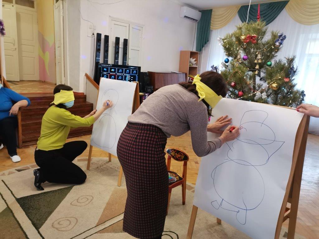 4B0F591E 90DA 4A50 8323 28A7BB9E8992