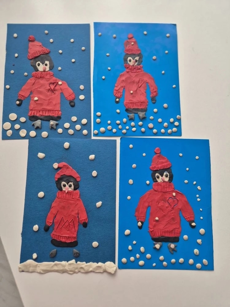 Картина пингвин в технике пластилинография!